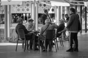 Senioren-Wohngemeinschaft – Nachteile – Welche Nachteile und Herausforderungen eine Wohngemeinschaft für Senioren haben kann