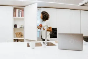 Wie hoch ist eine Küchenzeile? Optimale Höhe einer Küchenzeile – Standardmaße und ergonomische Planung der Arbeitsfläche