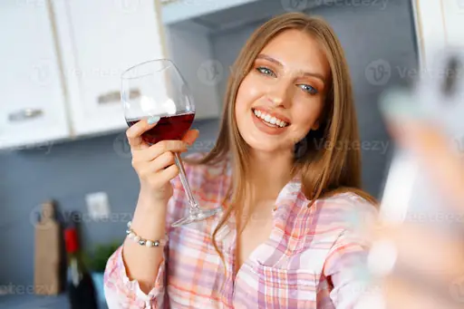 Wie lange Wein im Gefrierfach? Wie schnell Wein herunterkühlt und wann Flasche oder Inhalt Schaden nehmen können